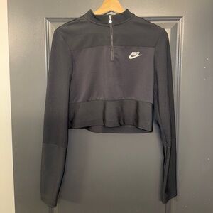 Nike Women's Black Cropped Sweatshirt